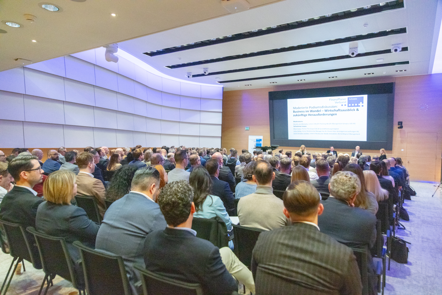 Introbild Gewinnspiel 2026